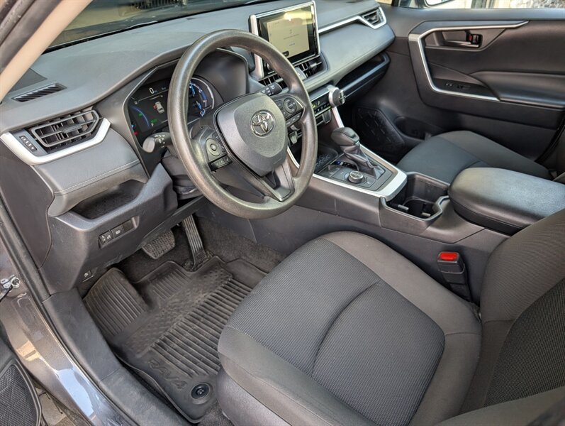 2024 Toyota RAV4 Hybrid LE - Photo 2 - Bountiful, UT 84010