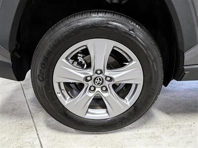 2024 Toyota RAV4 Hybrid LE - Photo 13 - Bountiful, UT 84010