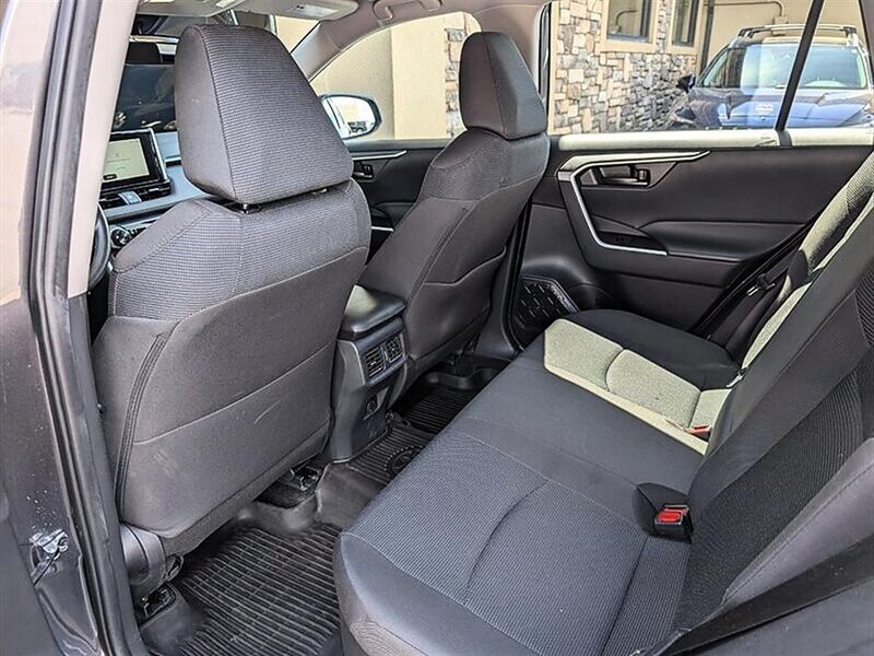 2024 Toyota RAV4 Hybrid LE - Photo 26 - Bountiful, UT 84010