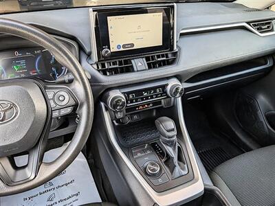 2024 Toyota RAV4 Hybrid LE - Photo 23 - Bountiful, UT 84010