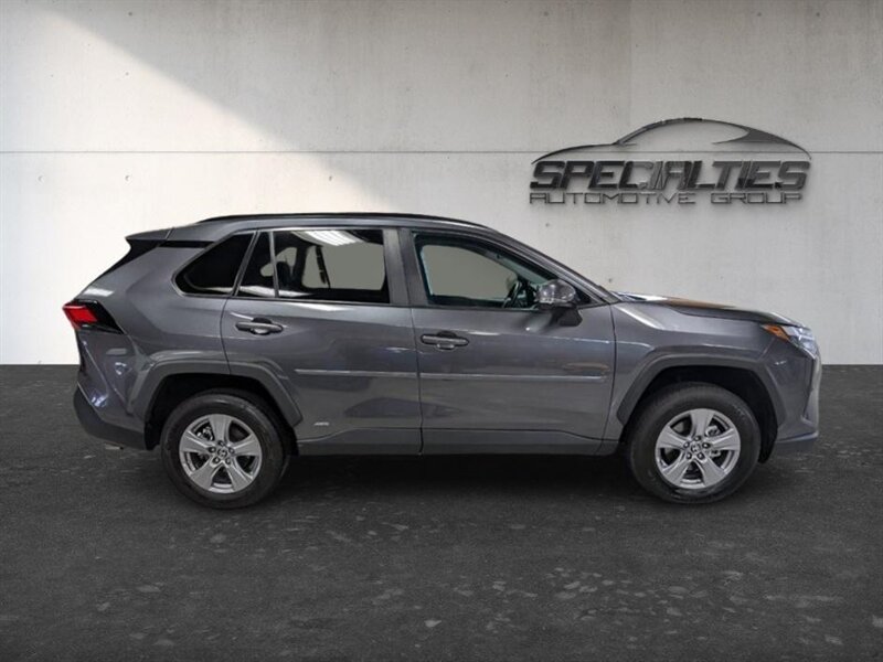 2024 Toyota RAV4 Hybrid LE - Photo 11 - Bountiful, UT 84010