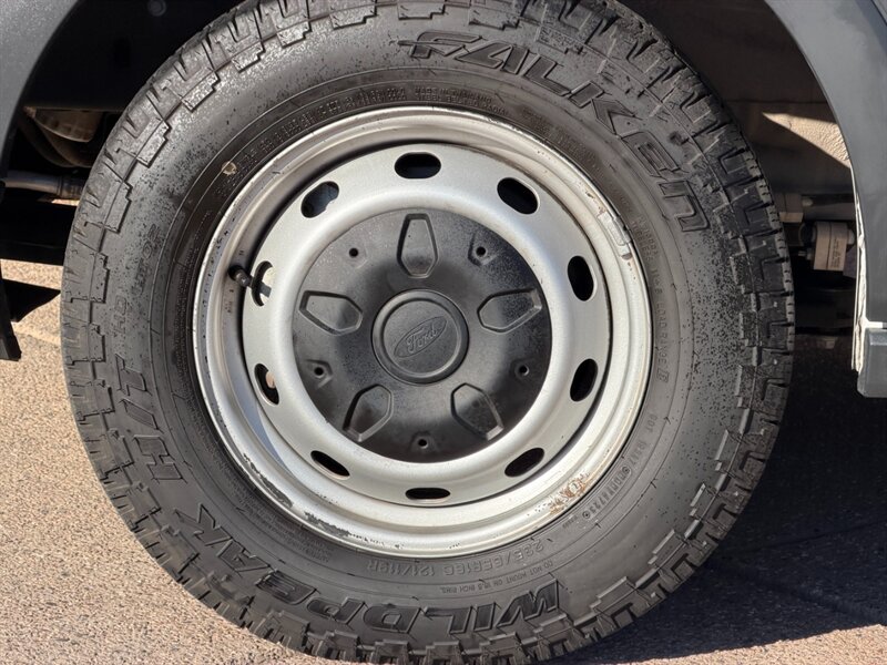 2016 Ford Transit 150 XL - Photo 34 - St. George, UT 84770-2625