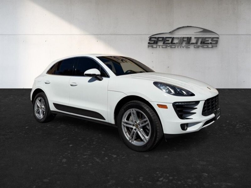 2018 Porsche Macan S  