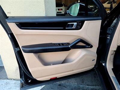 2023 Porsche Cayenne S   - Photo 18 - Bountiful, UT 84010