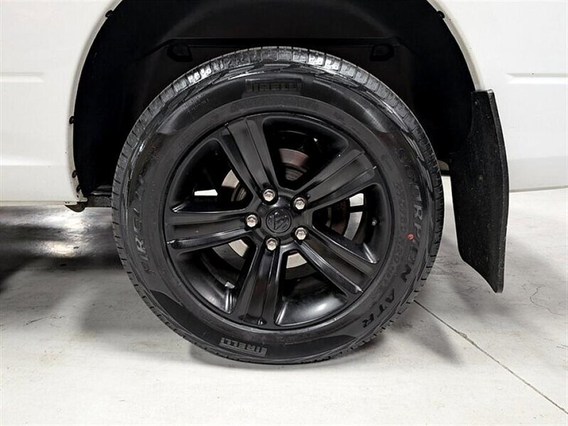 2018 RAM 1500 Night Edition - Photo 15 - Bountiful, UT 84010