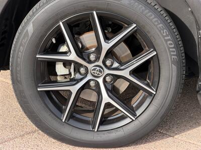 2017 Toyota RAV4 Hybrid SE   - Photo 35 - St. George, UT 84770-2625