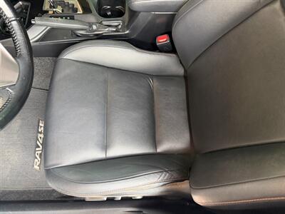 2017 Toyota RAV4 Hybrid SE   - Photo 39 - St. George, UT 84770-2625