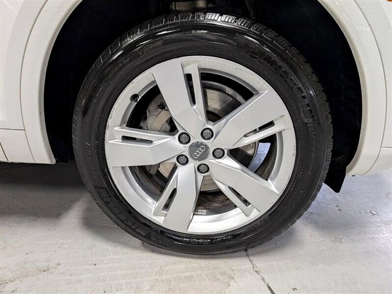 2018 Audi Q5 2.0T quattro Premium - Photo 12 - Bountiful, UT 84010