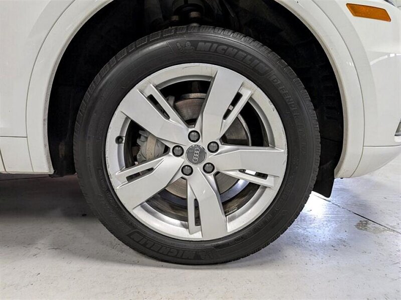 2018 Audi Q5 2.0T quattro Premium - Photo 12 - Bountiful, UT 84010