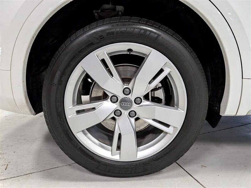 2018 Audi Q5 2.0T quattro Premium - Photo 13 - Bountiful, UT 84010