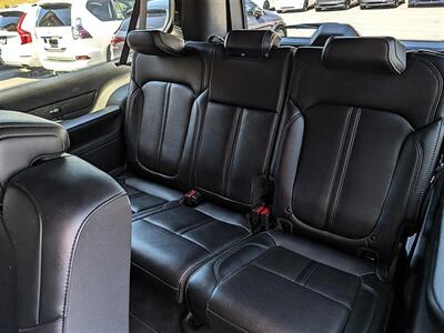 2025 Jeep Wagoneer L Series II - Photo 27 - Bountiful, UT 84010