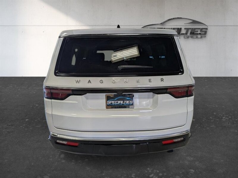 2025 Jeep Wagoneer L Series II - Photo 9 - Bountiful, UT 84010