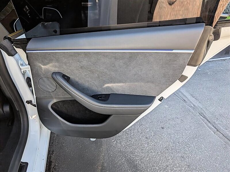 2025 Tesla Model 3 Long Range w/ Hardware 4 - Photo 29 - Bountiful, UT 84010