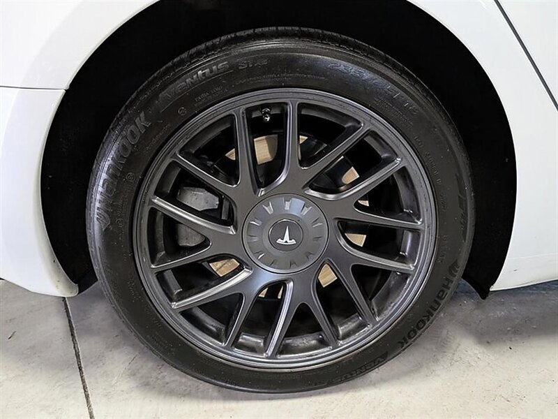 2025 Tesla Model 3 Long Range w/ Hardware 4 - Photo 13 - Bountiful, UT 84010