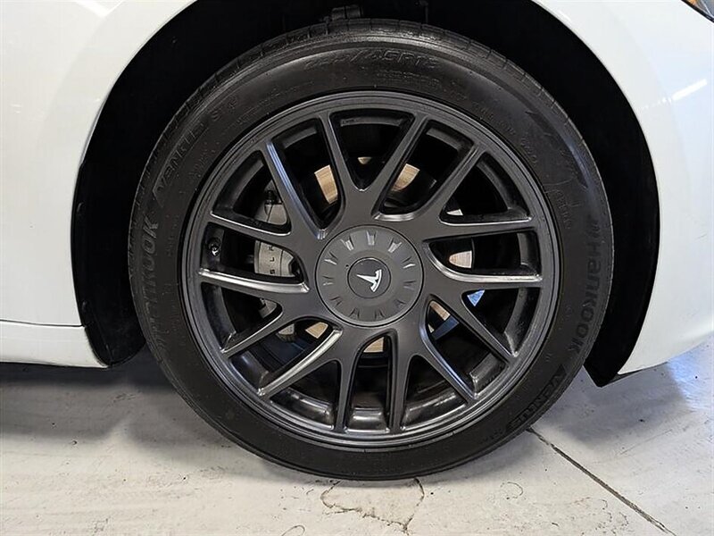 2025 Tesla Model 3 Long Range w/ Hardware 4 - Photo 12 - Bountiful, UT 84010