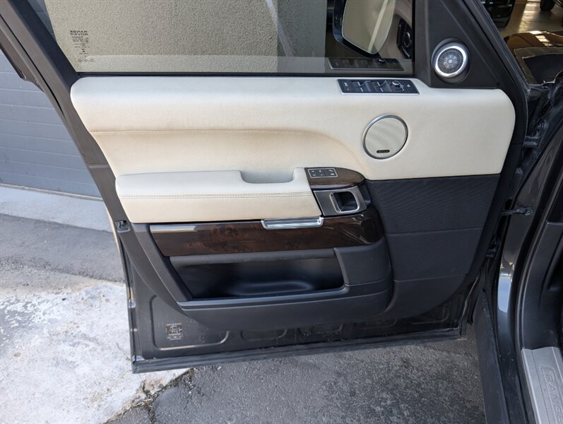 2016 Land Rover Range Rover Supercharged - Photo 18 - Bountiful, UT 84010