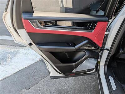 2024 Porsche Cayenne S Coupe   - Photo 25 - Bountiful, UT 84010