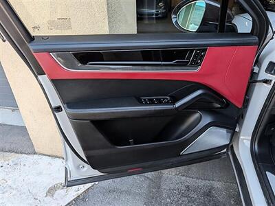 2024 Porsche Cayenne S Coupe   - Photo 18 - Bountiful, UT 84010