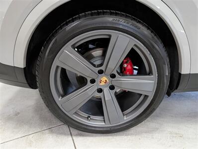 2024 Porsche Cayenne S Coupe   - Photo 13 - Bountiful, UT 84010