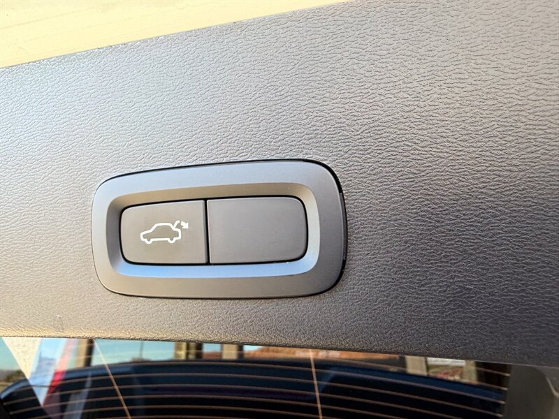 2022 Volvo XC40 Recharge Twin Core - Photo 40 - St. George, UT 84770-2625