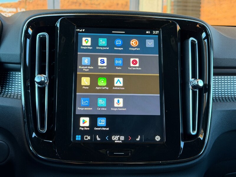 2022 Volvo XC40 Recharge Twin Core - Photo 5 - St. George, UT 84770-2625