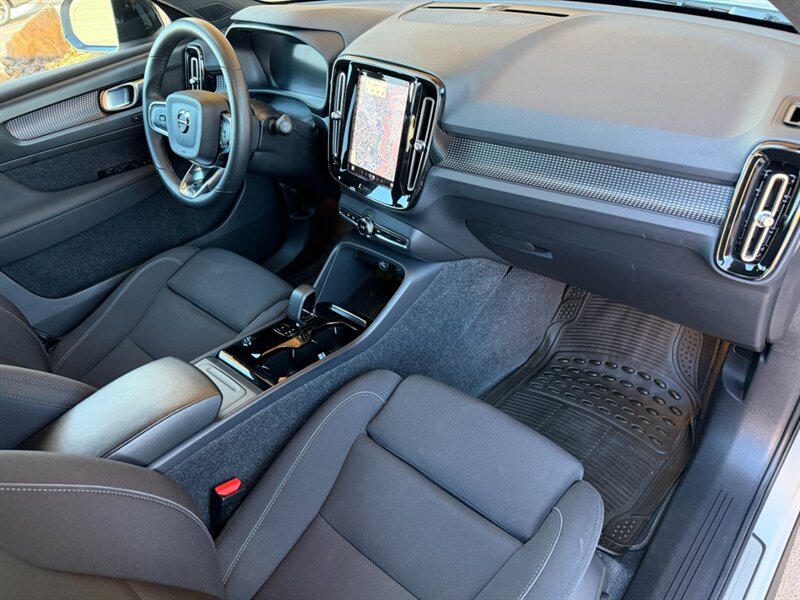 2022 Volvo XC40 Recharge Twin Core - Photo 7 - St. George, UT 84770-2625