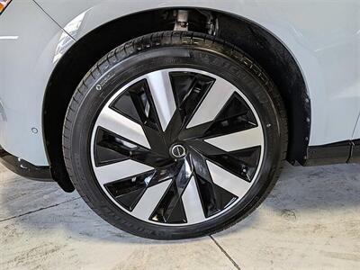 2025 Volvo EX90 Twin Motor Performance Ultra - Photo 15 - Bountiful, UT 84010