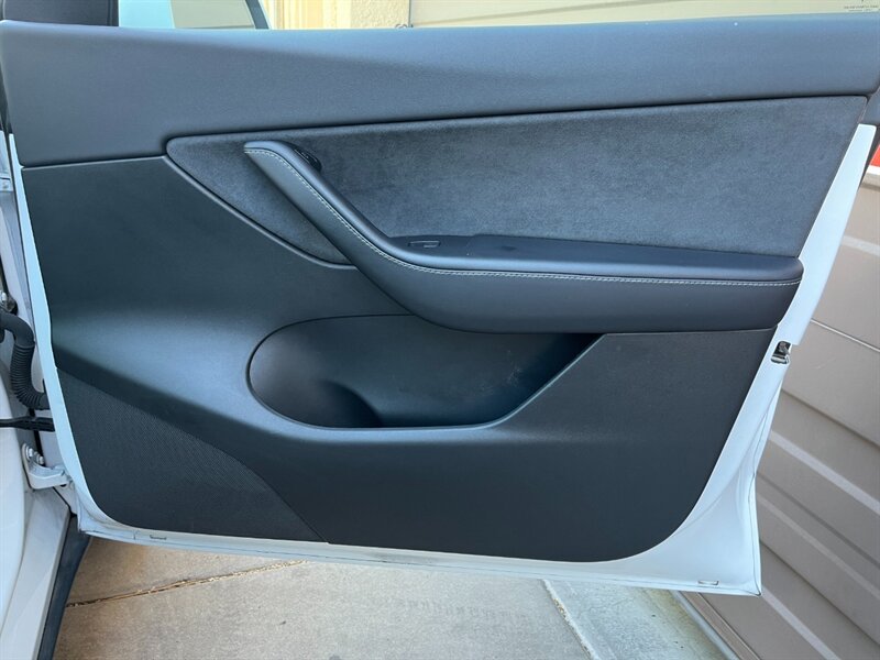 2022 Tesla Model Y Long Range - Photo 47 - St. George, UT 84770-2625