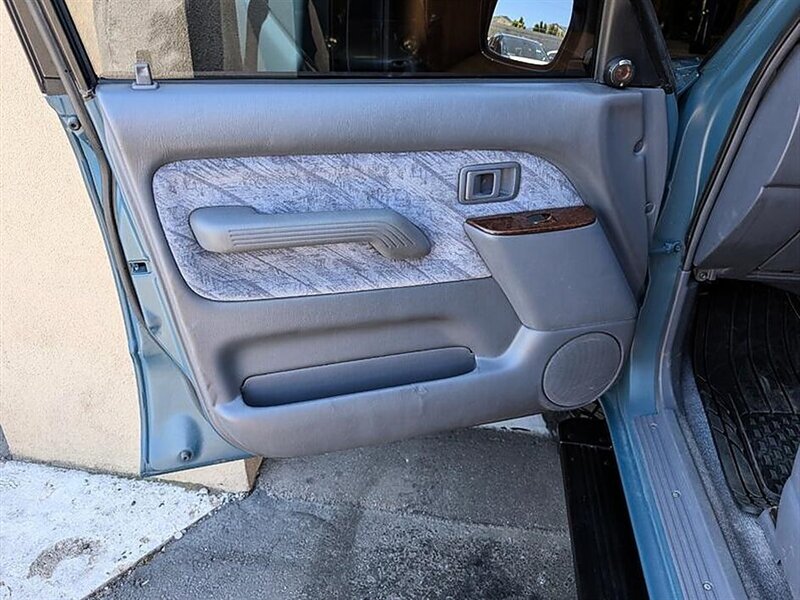 1997 Toyota Land Cruiser Prado - Photo 28 - Bountiful, UT 84010