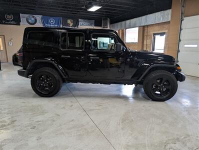 2025 Jeep Wrangler Sahara   - Photo 11 - Bountiful, UT 84010