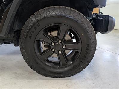 2025 Jeep Wrangler Sahara   - Photo 12 - Bountiful, UT 84010