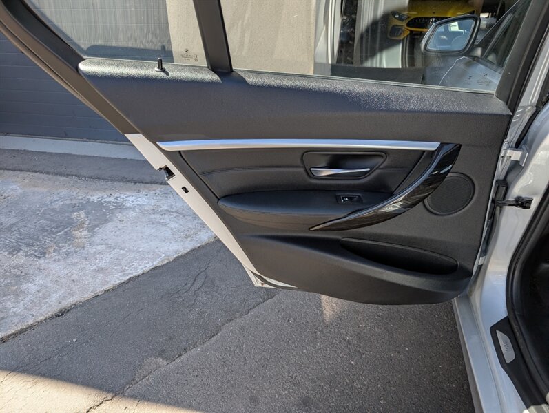 2016 BMW 328i - Photo 22 - Bountiful, UT 84010