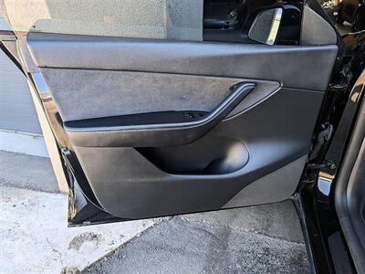 2021 Tesla Model Y Long Range  7-Passenger w/ Acceleration Boost - Photo 18 - Bountiful, UT 84010
