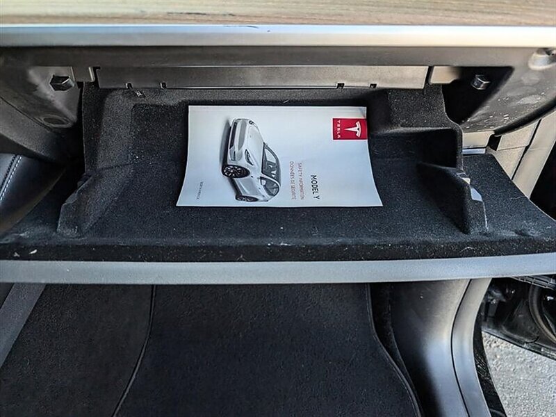 2021 Tesla Model Y Long Range 7-Passenger w/ Acceleration Boost - Photo 33 - Bountiful, UT 84010