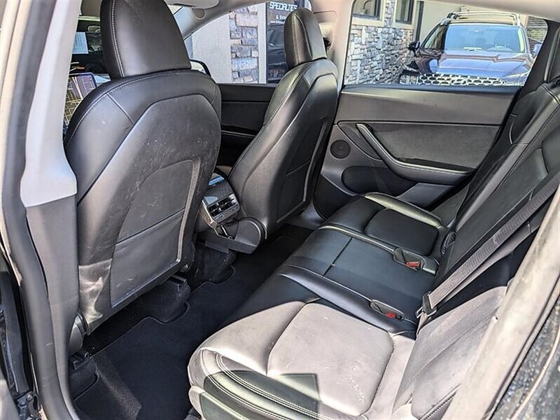 2021 Tesla Model Y Long Range 7-Passenger w/ Acceleration Boost - Photo 25 - Bountiful, UT 84010