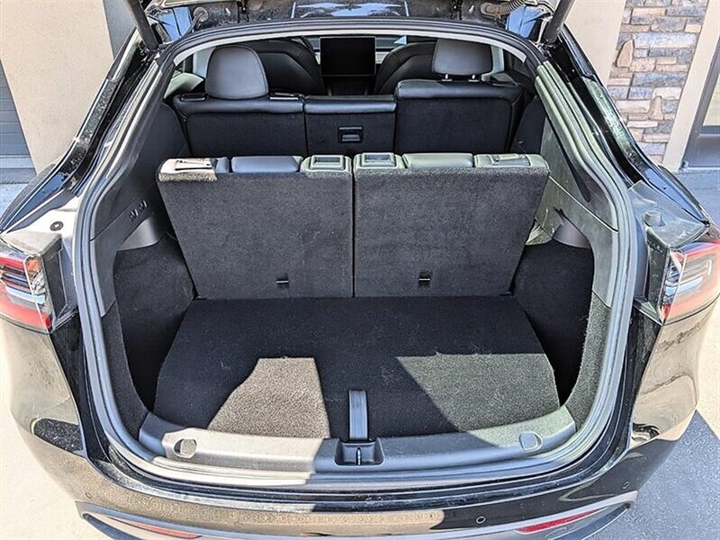 2021 Tesla Model Y Long Range 7-Passenger w/ Acceleration Boost - Photo 32 - Bountiful, UT 84010