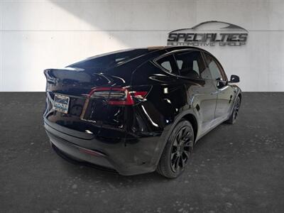 2021 Tesla Model Y Long Range  7-Passenger w/ Acceleration Boost - Photo 10 - Bountiful, UT 84010