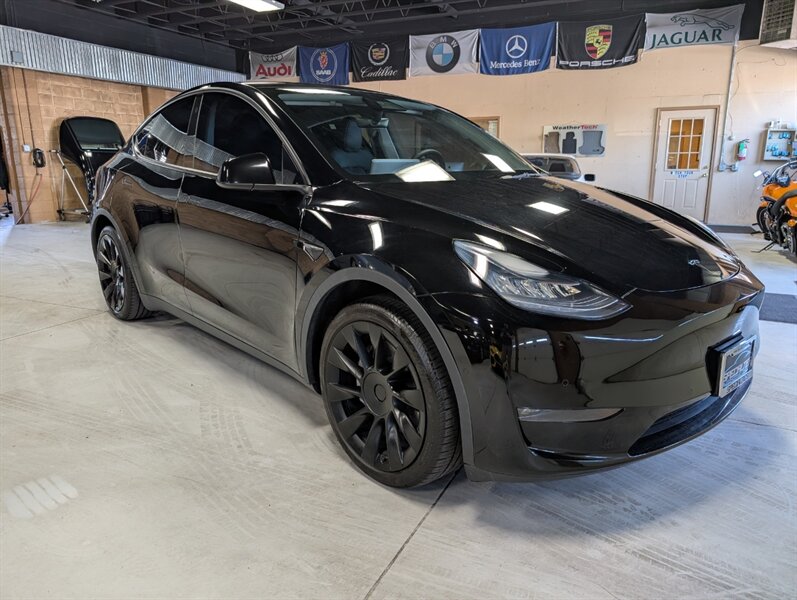 2021 Tesla Model Y Long Range  7-Passenger - Photo 1 - Bountiful, UT 84010