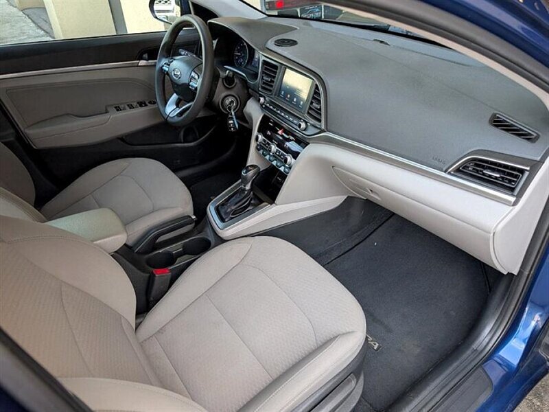 2020 Hyundai ELANTRA SEL  ***Hail Damage*** - Photo 4 - Bountiful, UT 84010