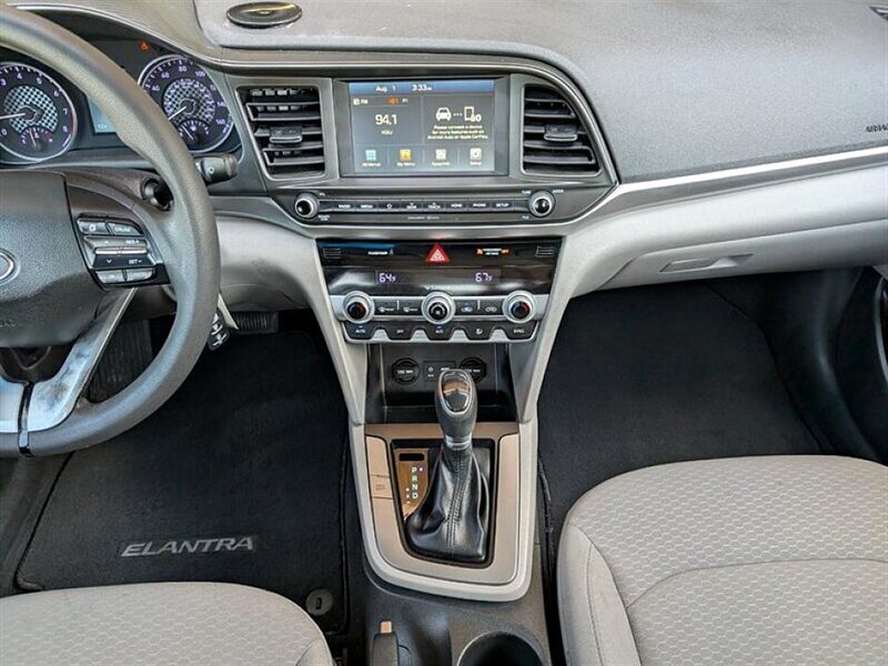 2020 Hyundai ELANTRA SEL  ***Hail Damage*** - Photo 21 - Bountiful, UT 84010