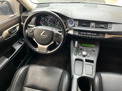 2016 Lexus CT 200h   - Photo 17 - St. George, UT 84770-2625