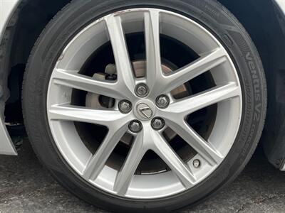 2016 Lexus CT 200h   - Photo 35 - St. George, UT 84770-2625