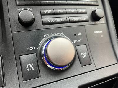 2016 Lexus CT 200h   - Photo 43 - St. George, UT 84770-2625