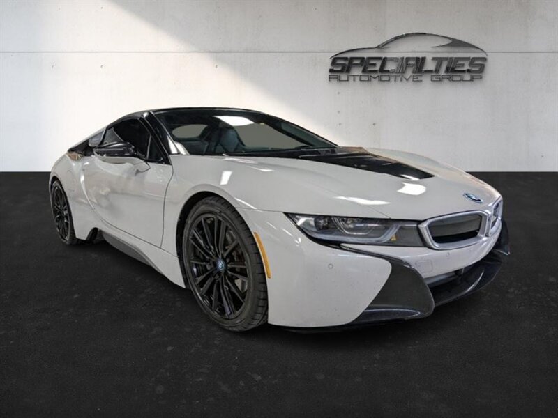 2019 BMW i8  