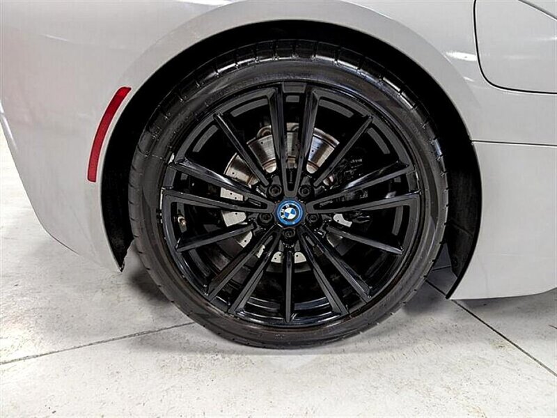 2019 BMW i8 - Photo 12 - St. George, UT 84770-2625