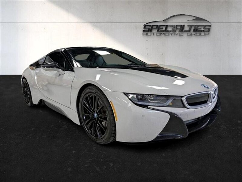 2019 BMW i8  