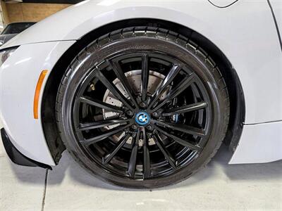 2019 BMW i8   - Photo 14 - Bountiful, UT 84010