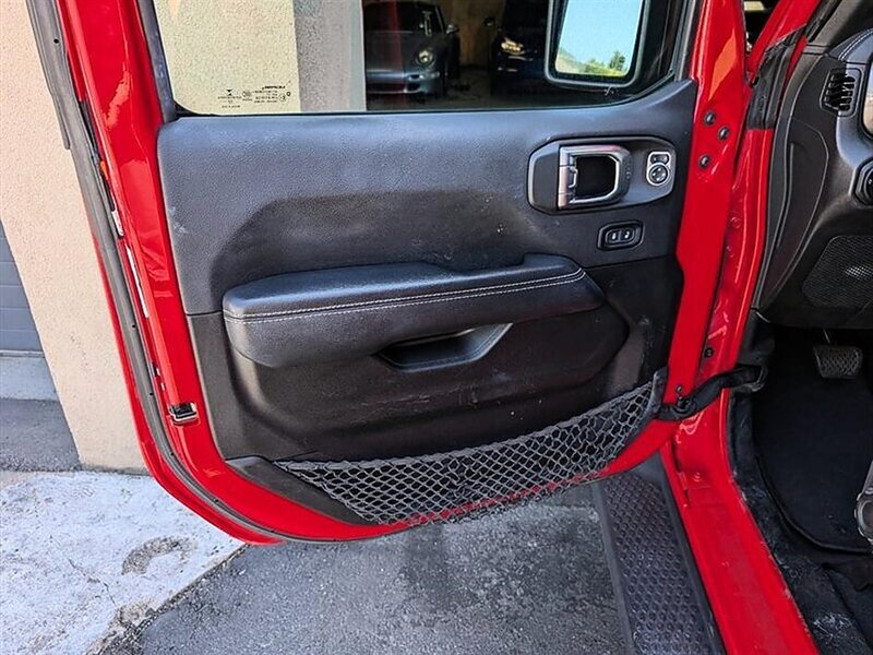 2023 Jeep Wrangler Sahara - Photo 18 - Bountiful, UT 84010