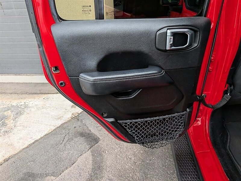2023 Jeep Wrangler Sahara - Photo 25 - Bountiful, UT 84010