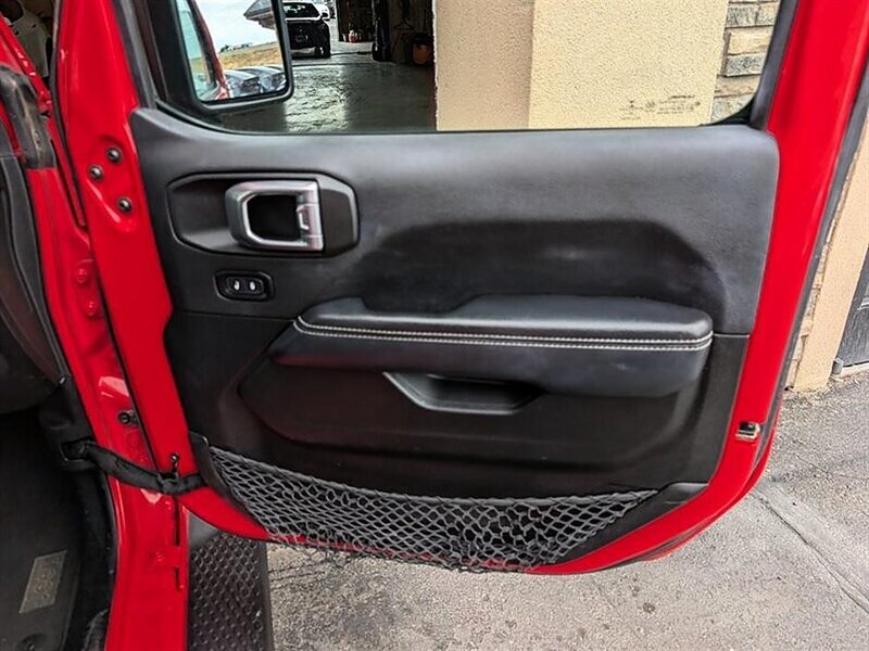 2023 Jeep Wrangler Sahara - Photo 30 - Bountiful, UT 84010